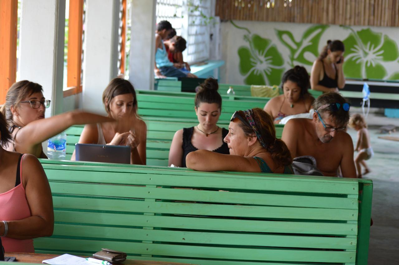 Hotel Puerto Viejo Puerto Viejo de Talamanca Buitenkant foto
